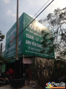 Thi công bảng hiệu tole dán decal
