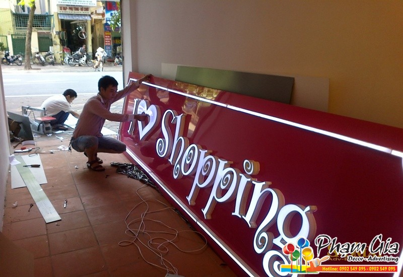 lam bang hieu shop